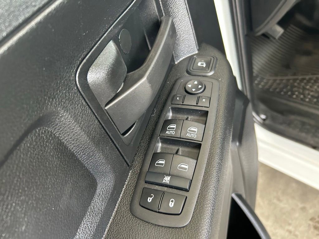 Used 2024 RAM 3500 Tradesman w/ Chrome Appearance Group AWD/4WD image 37