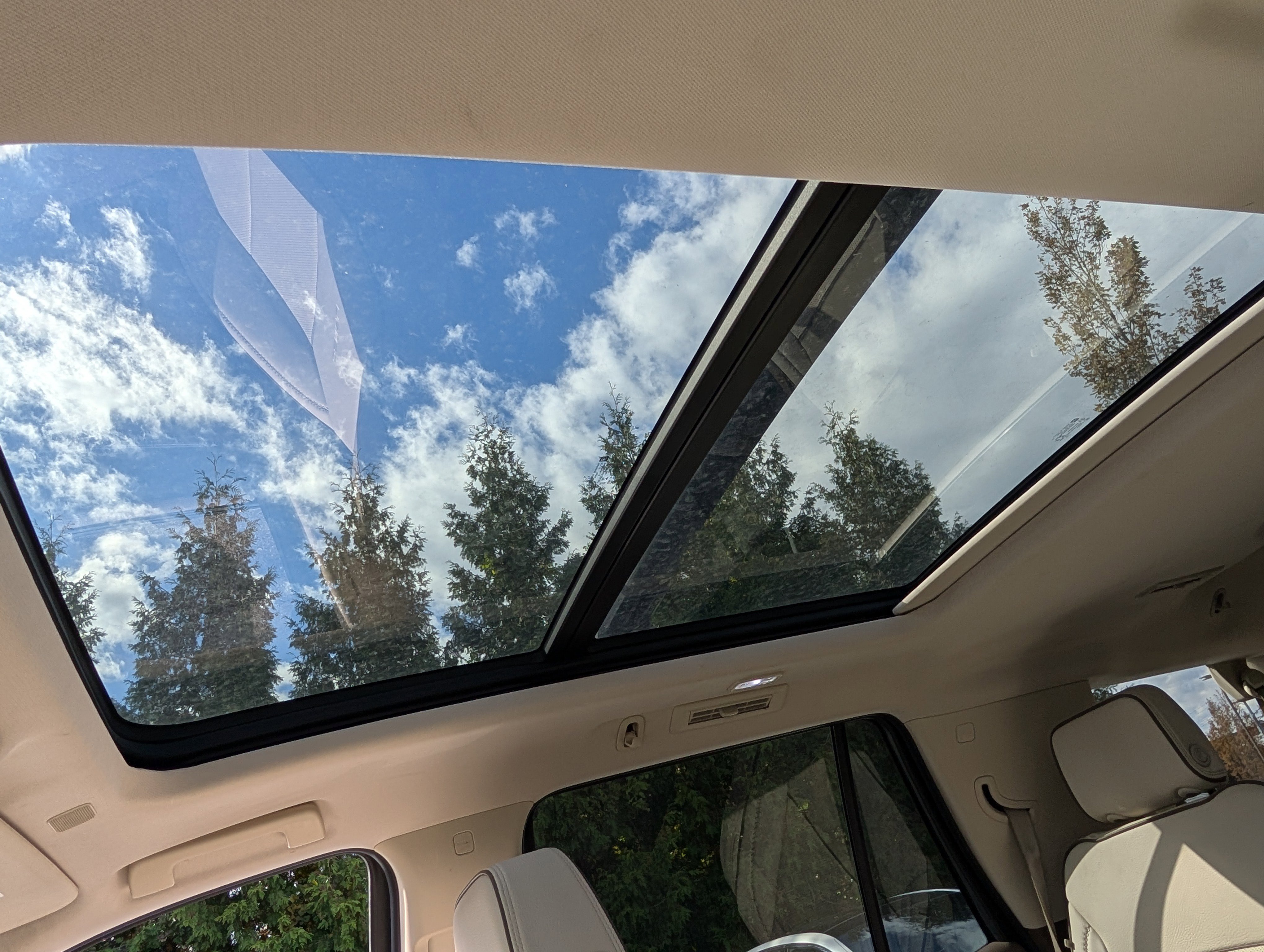 Used 2022 GMC Yukon Denali w/ Max Trailering Package image 21