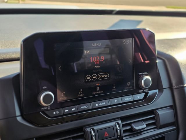 Used 2023 Nissan Pathfinder S image 25