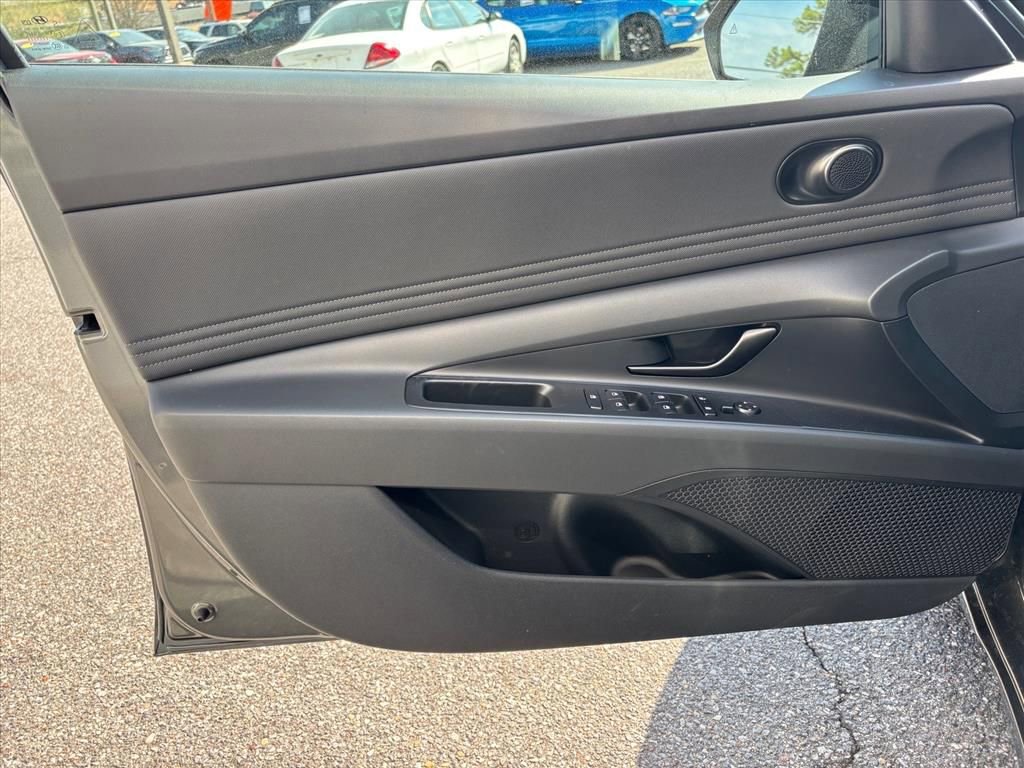 New 2026 Hyundai Elantra SEL Sport image 9