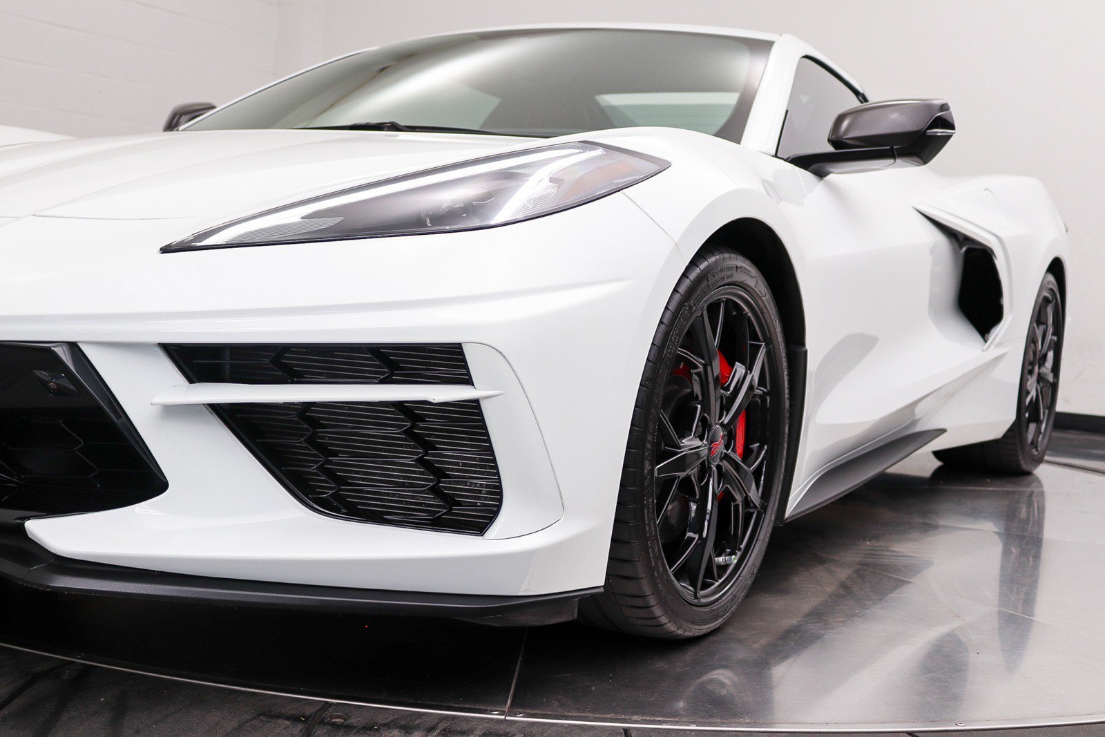 Used 2021 Chevrolet Corvette Stingray Premium Conv w/ Z51 Performance Package RWD image 15