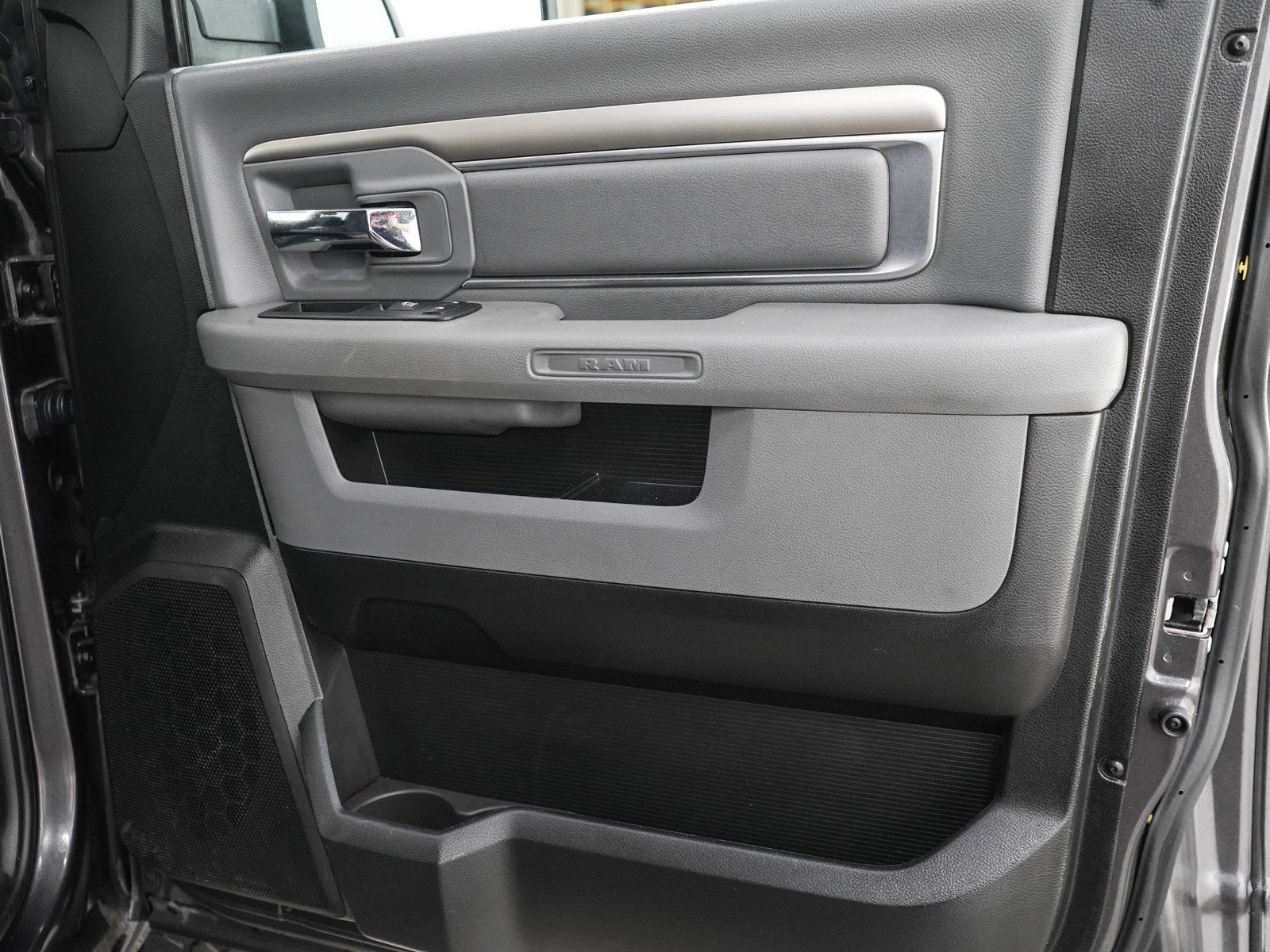 Used 2019 RAM 1500 Warlock w/ Electronics Group AWD/4WD image 9