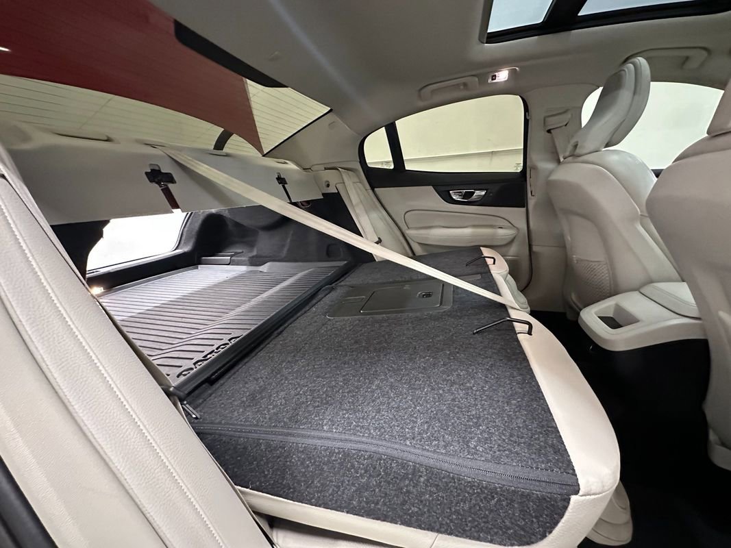 Used 2019 Volvo S60 T5 Momentum w/ Premium Package FWD image 15