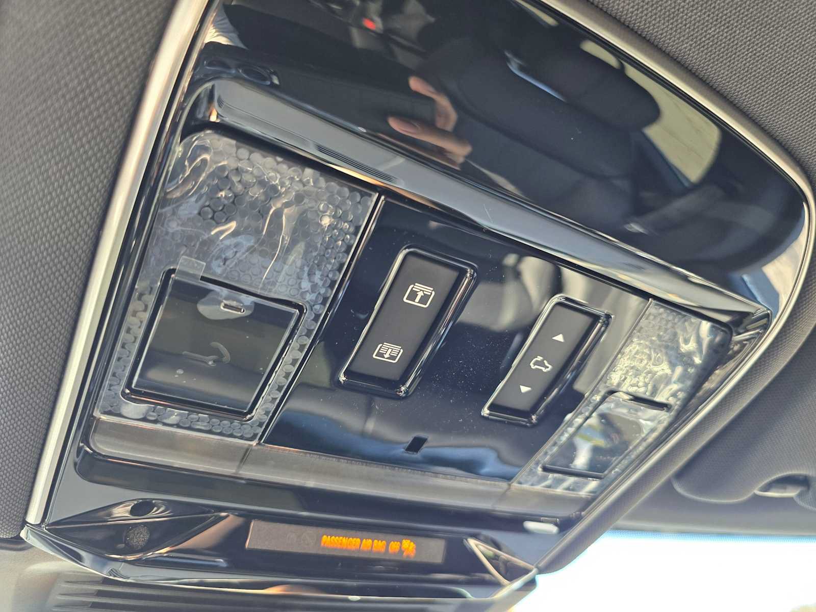 New 2025 Land Rover Range Rover SE AWD/4WD image 33