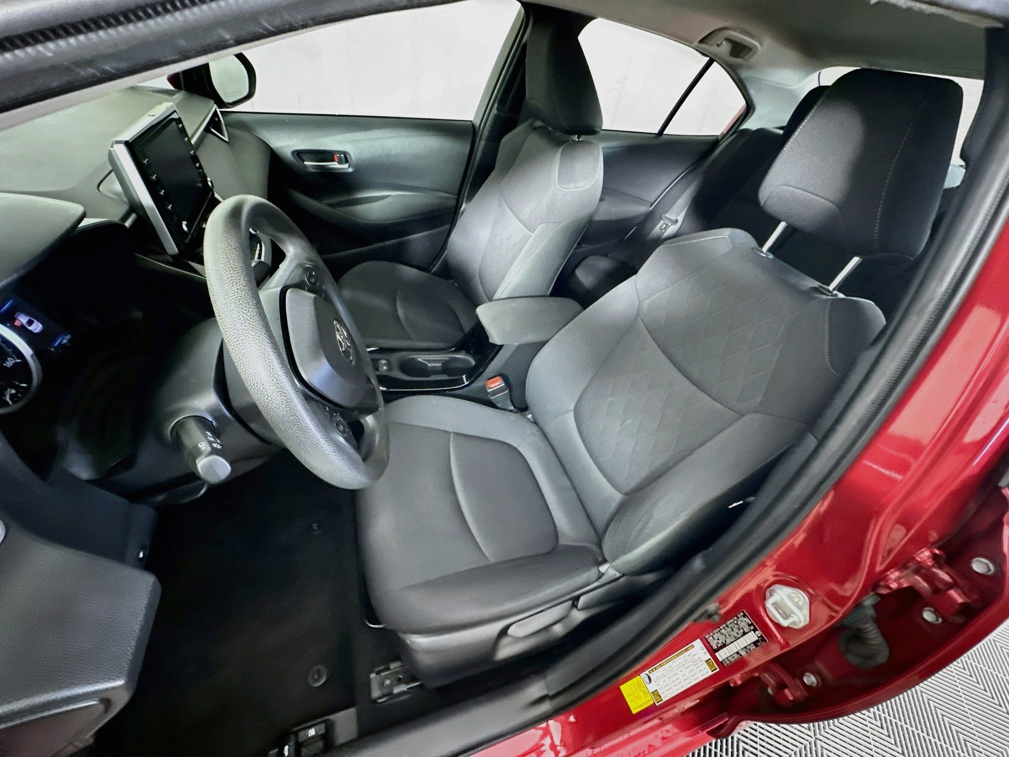 Used 2020 Toyota Corolla LE w/ Protection Package FWD image 13