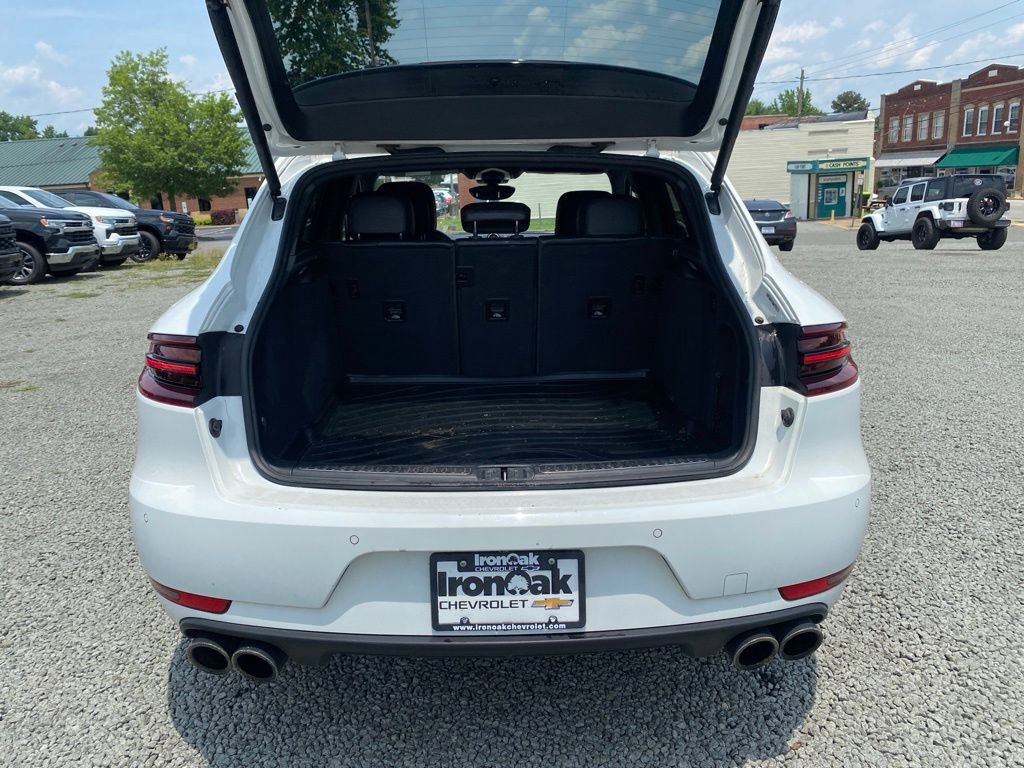 Used 2017 Porsche Macan GTS AWD/4WD image 19