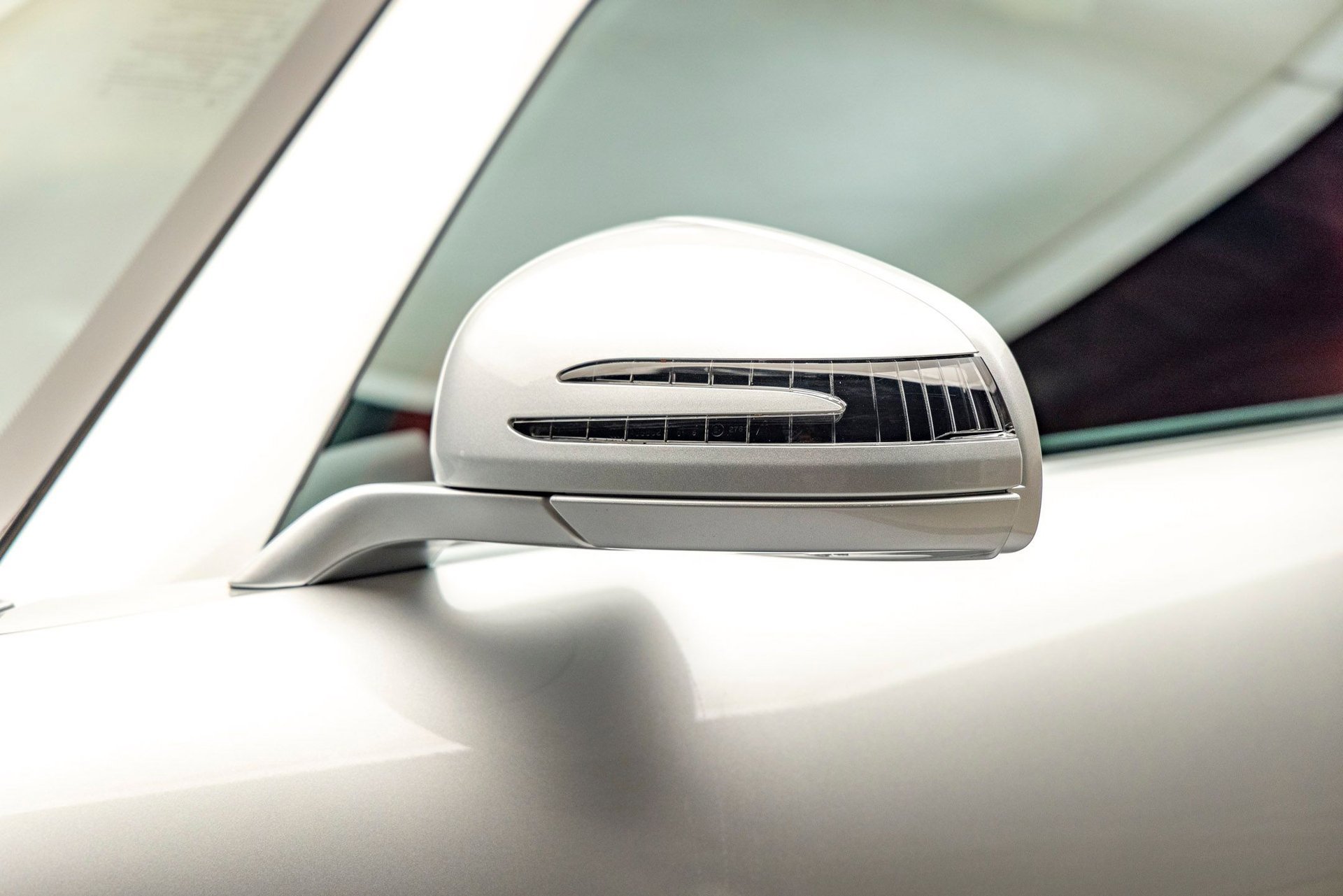 Used 2012 Mercedes-Benz SLS AMG Roadster image 30