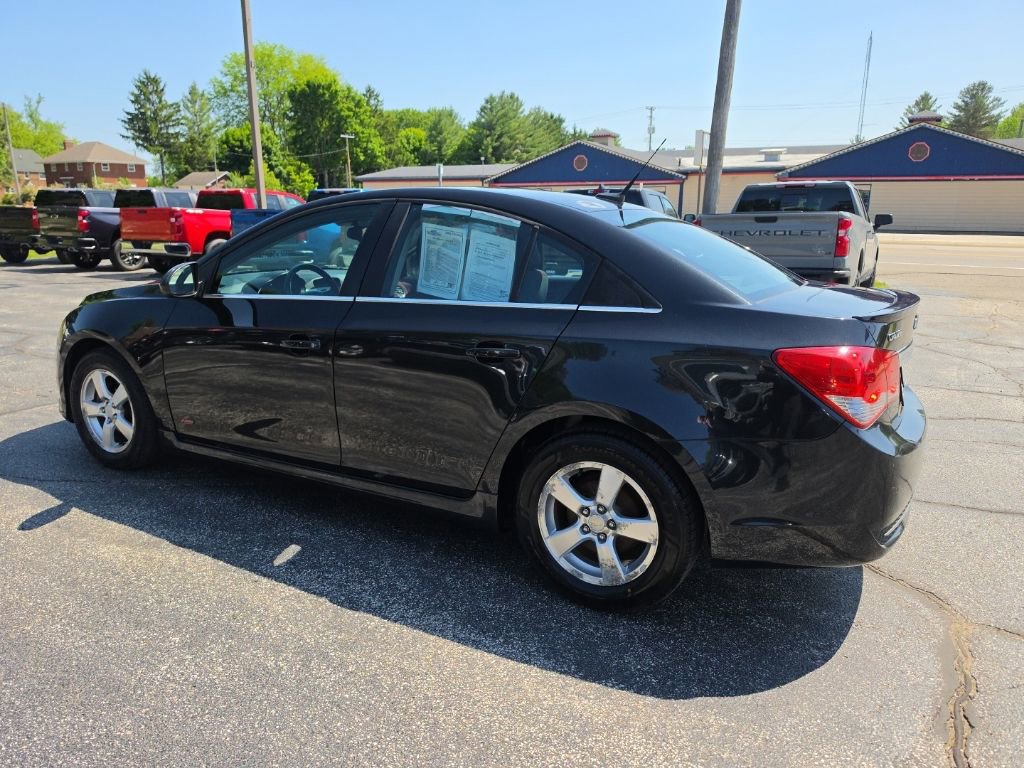 Used 2011 Chevrolet Cruze LT w/ RS Package FWD image 4