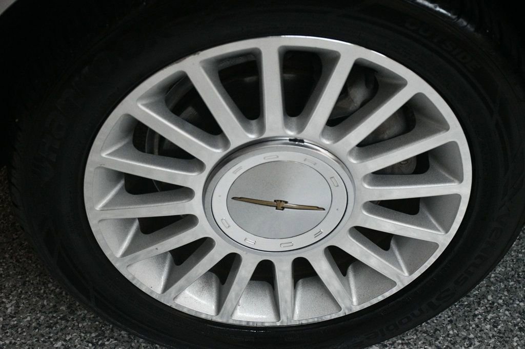 Used 2004 Ford Thunderbird RWD image 16
