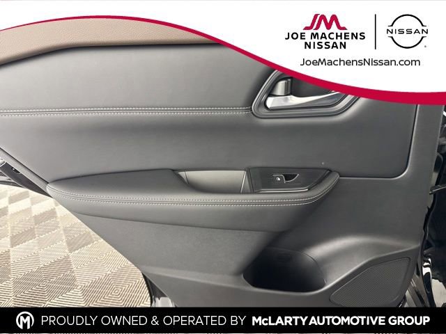 Used 2023 Nissan Rogue SL w/ SL Premium Package image 19