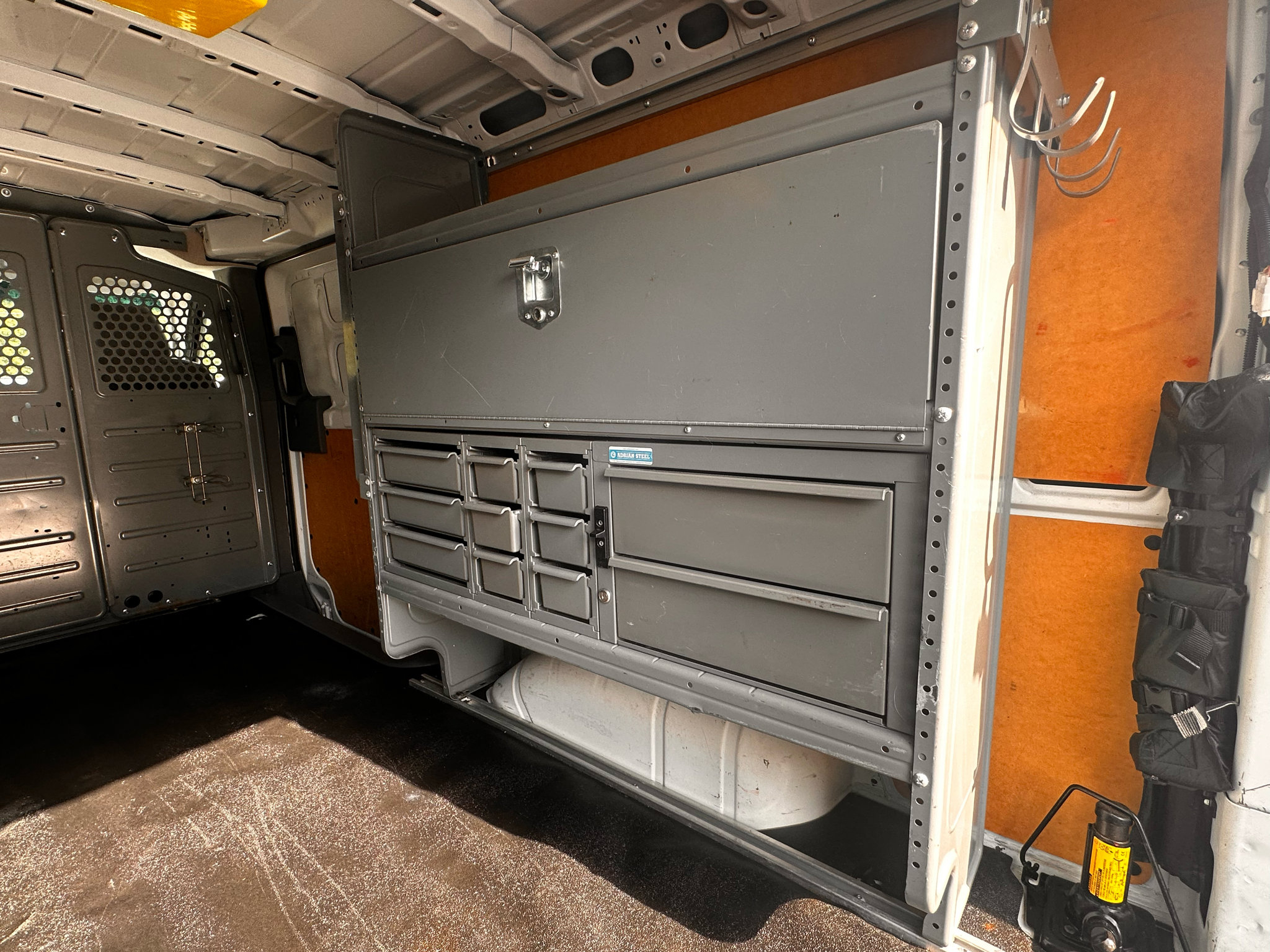 Used 2015 Nissan NV 2500 SV image 30