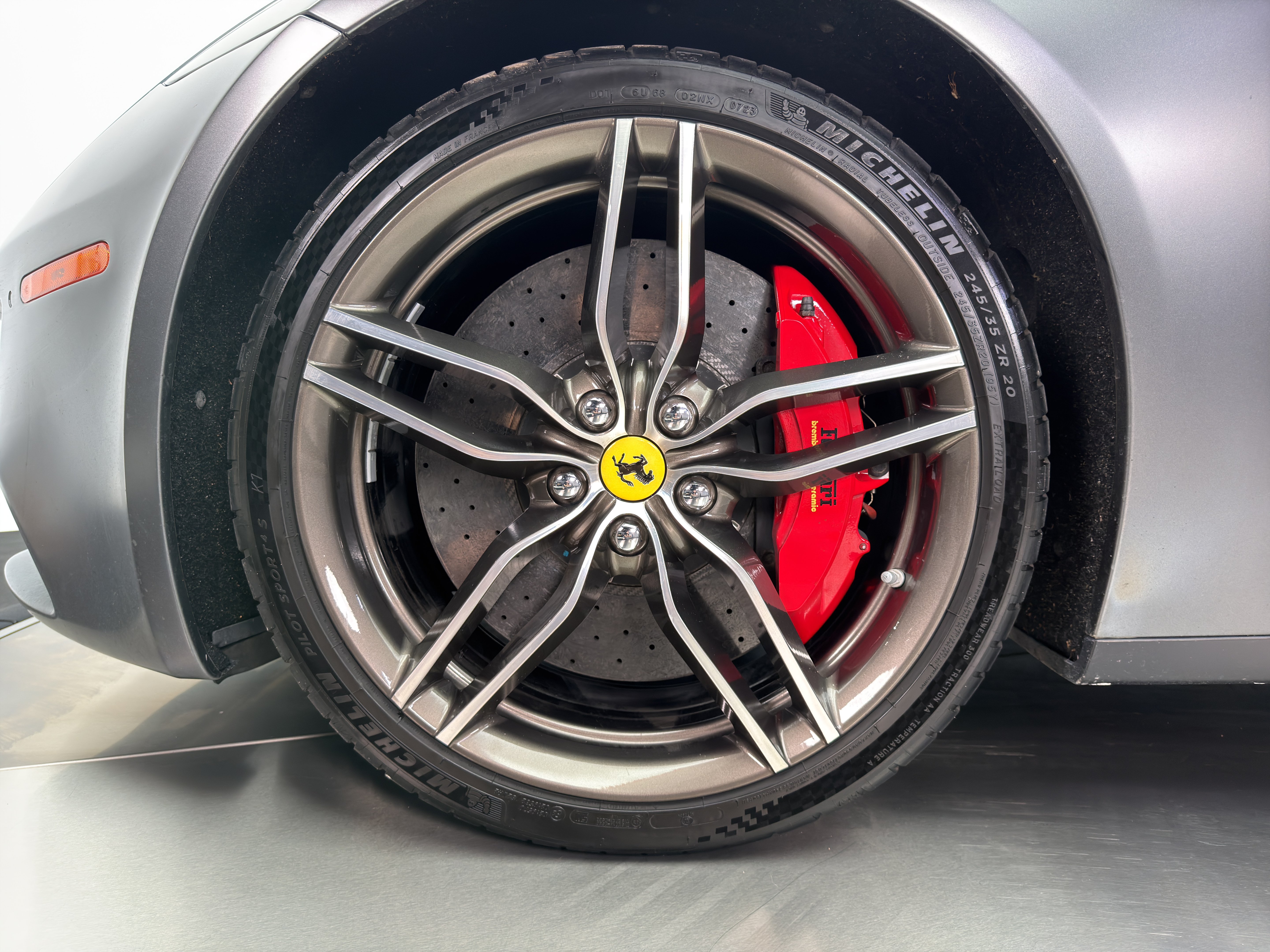 Used 2015 Ferrari FF AWD/4WD image 13
