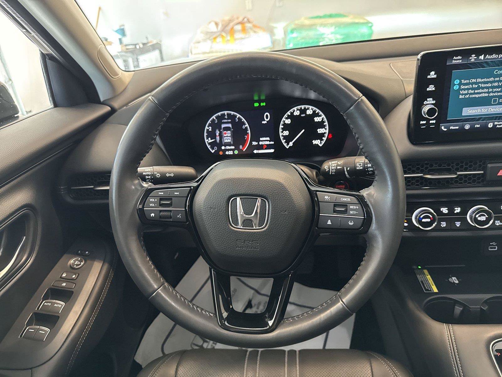 Used 2024 Honda HR-V EX-L image 11