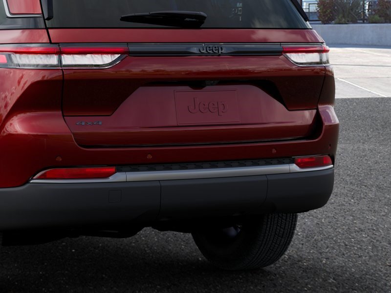 New 2026 Jeep Grand Cherokee Altitude image 13