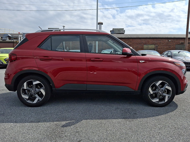 Certified 2023 Hyundai Venue Limited w/ Cargo Package image 7