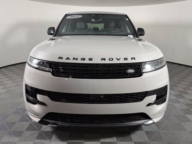 Used 2025 Land Rover Range Rover Sport Dynamic SE AWD/4WD image 10