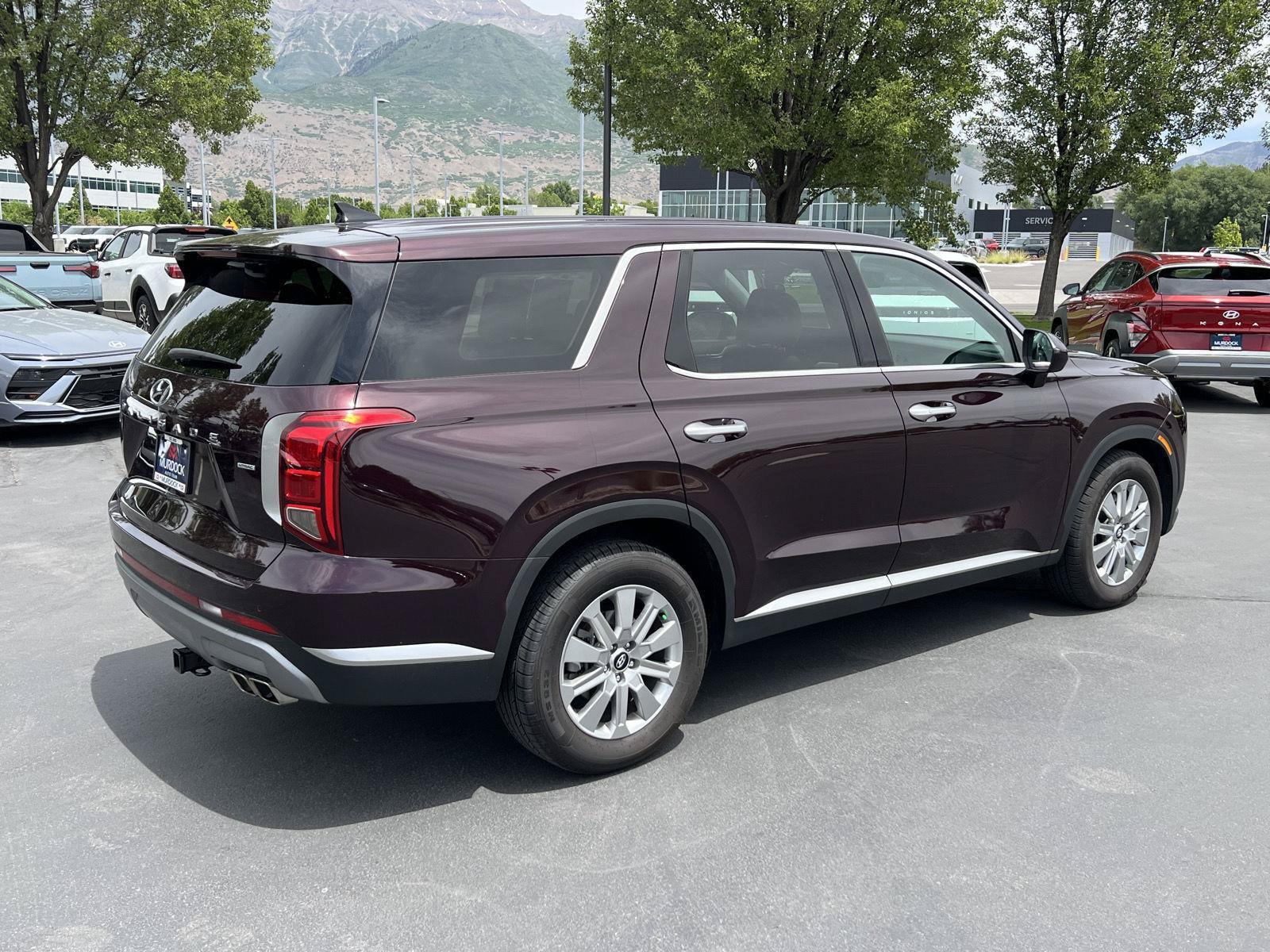 Certified 2023 Hyundai Palisade SE w/ Cargo Package AWD/4WD image 7