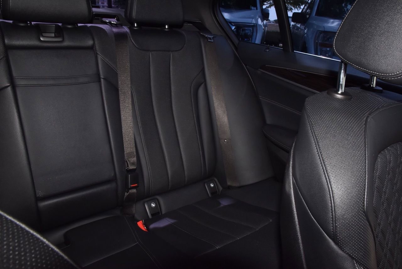 Used 2023 BMW 530i w/ Premium Package RWD image 21