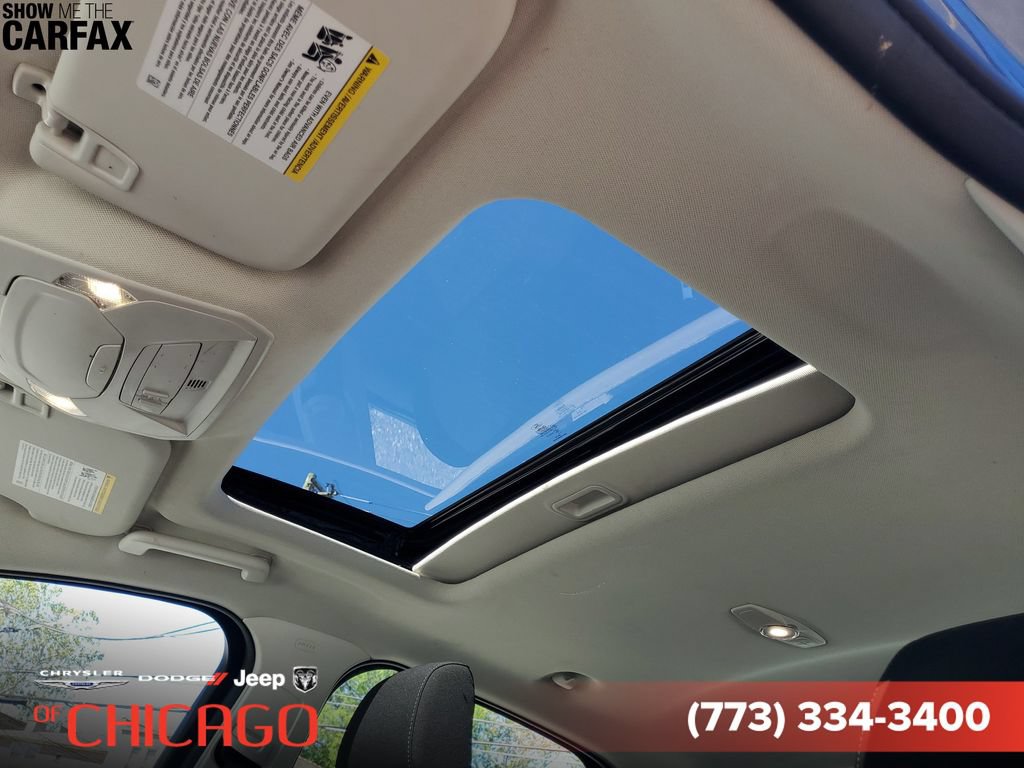 Used 2018 Ford Focus SEL w/ Cold Weather Package FWD image 15