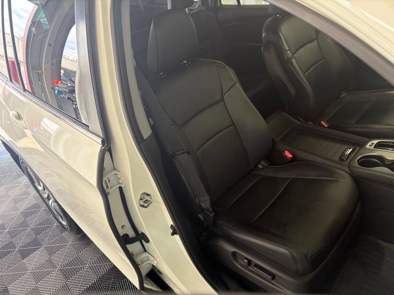 Used 2017 Honda Pilot EX-L image 28