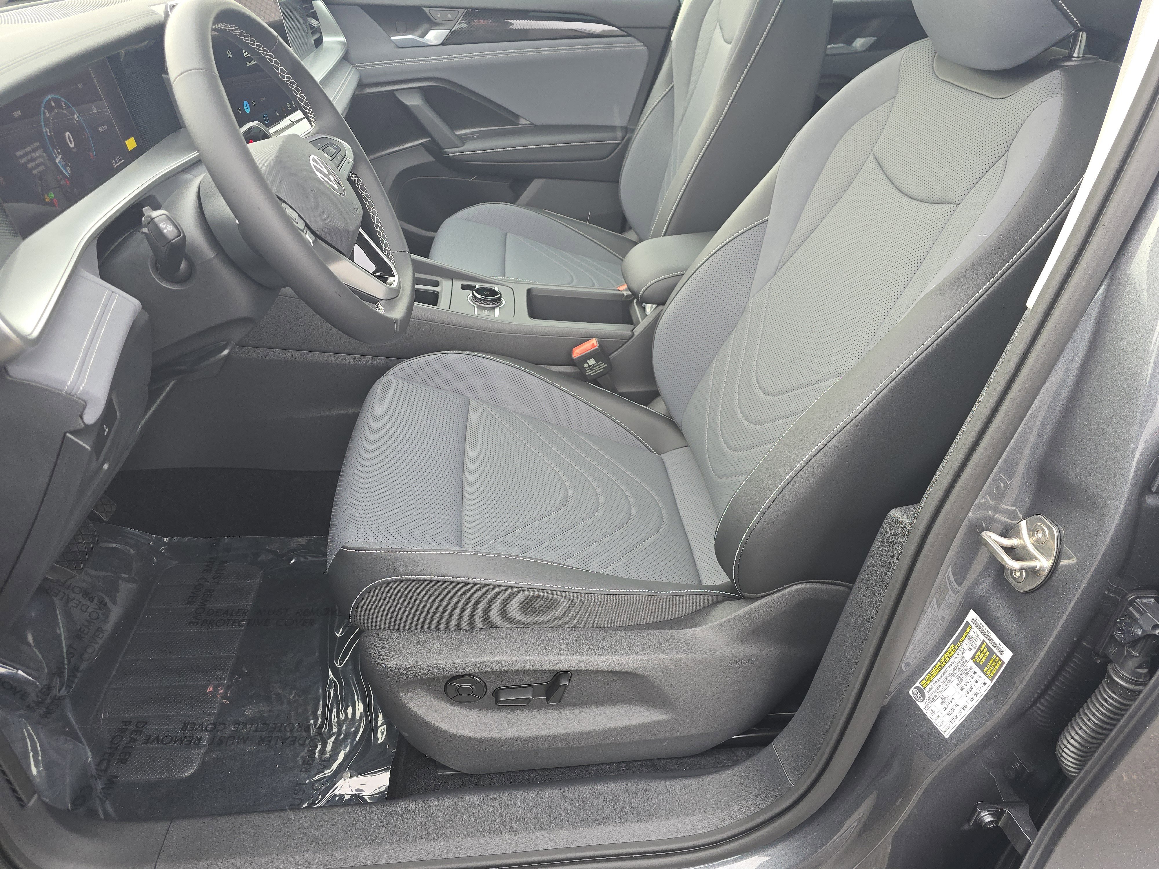 New 2026 Volkswagen Tiguan SE image 18