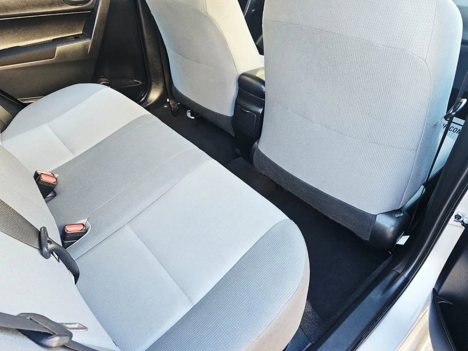 Used 2016 Toyota Corolla L image 12