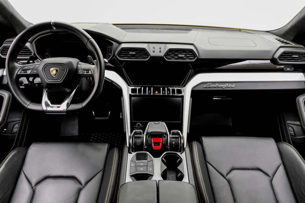 Used 2022 Lamborghini Urus AWD/4WD image 13