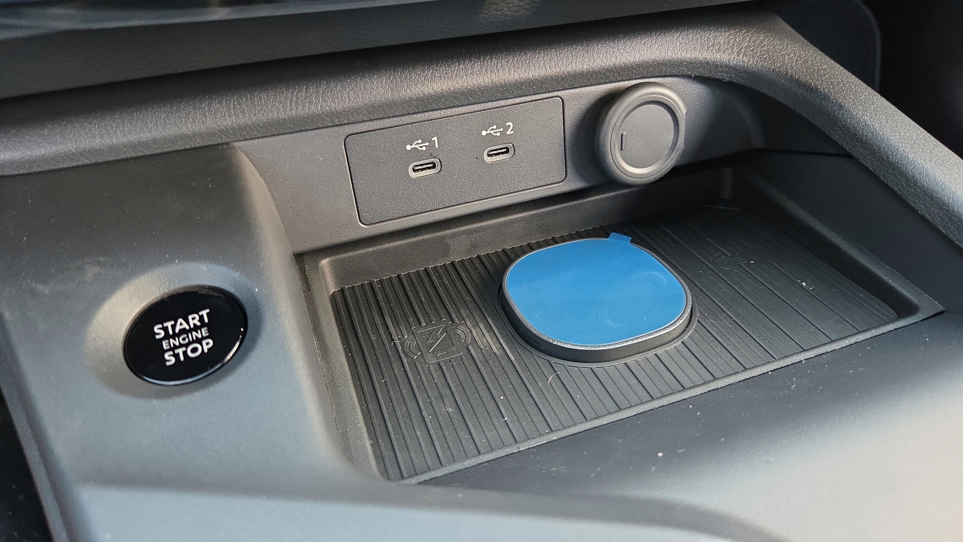 New 2027 Nissan Sentra SR w/ Floor Mat Package FWD image 26