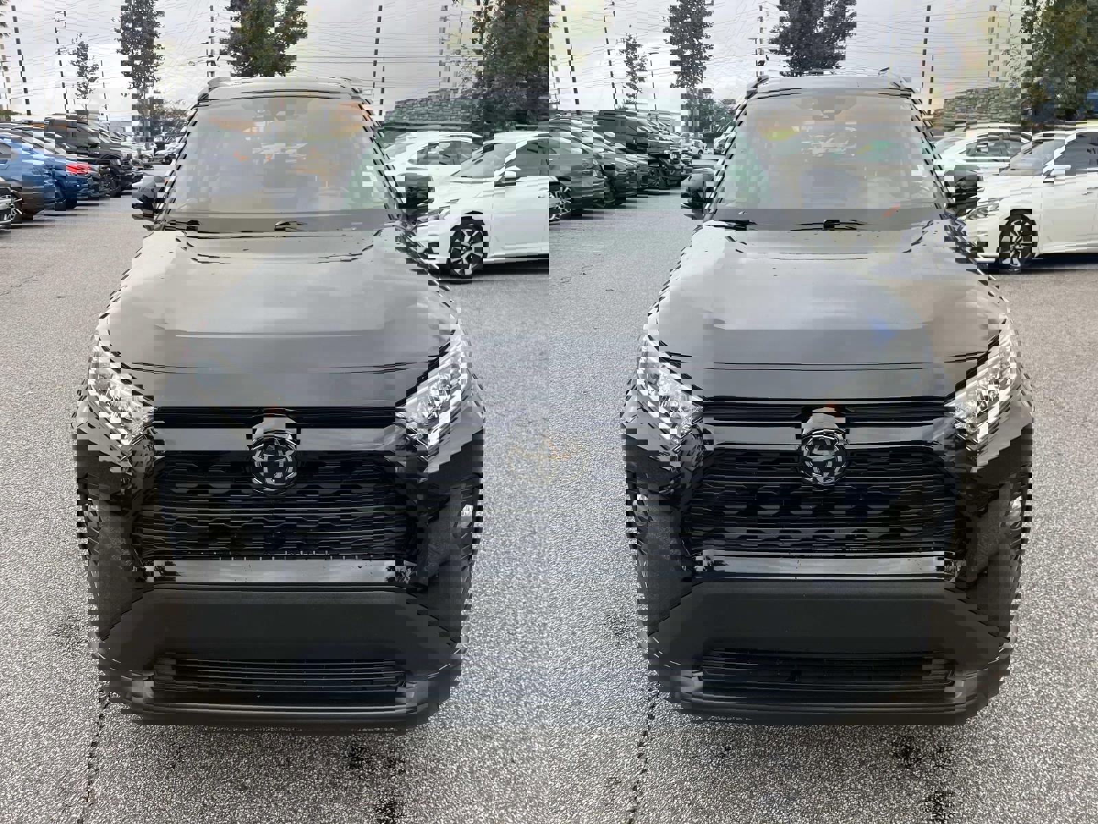 Used 2021 Toyota RAV4 XLE image 2