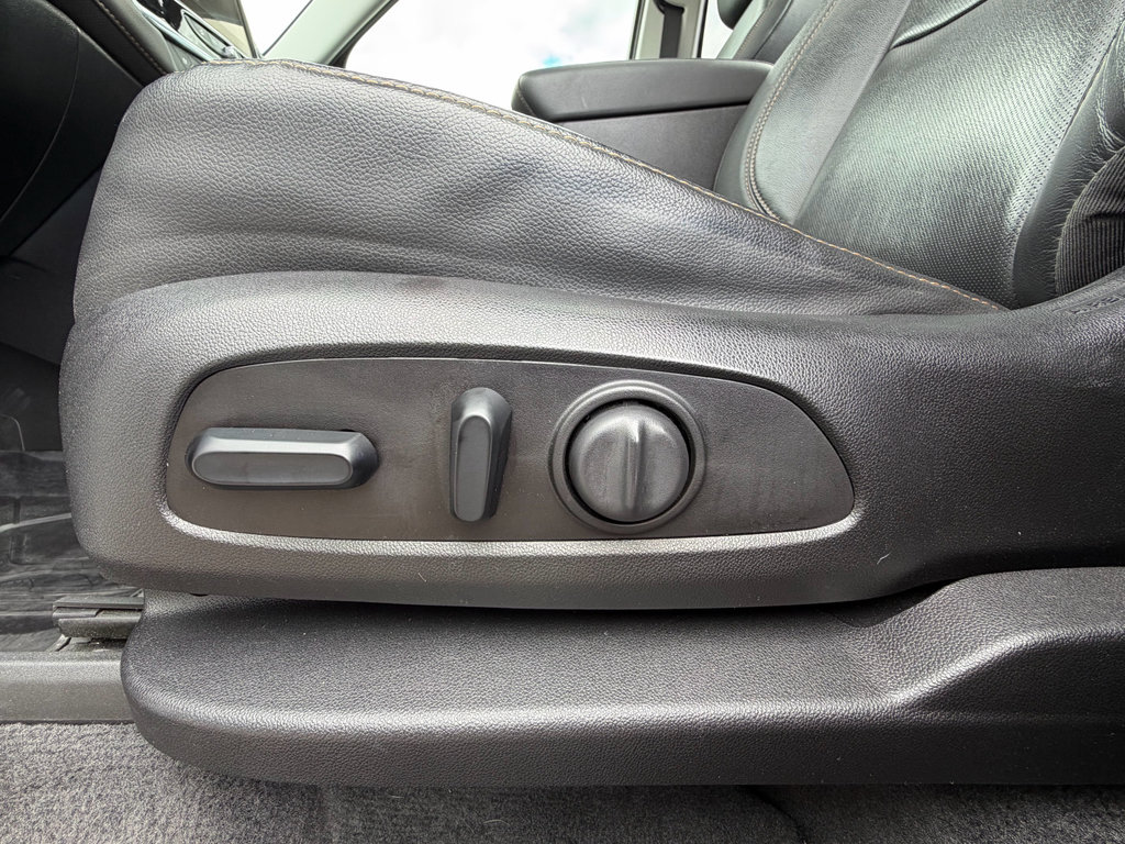 Used 2020 Chevrolet Traverse Premier w/ Redline Edition image 22