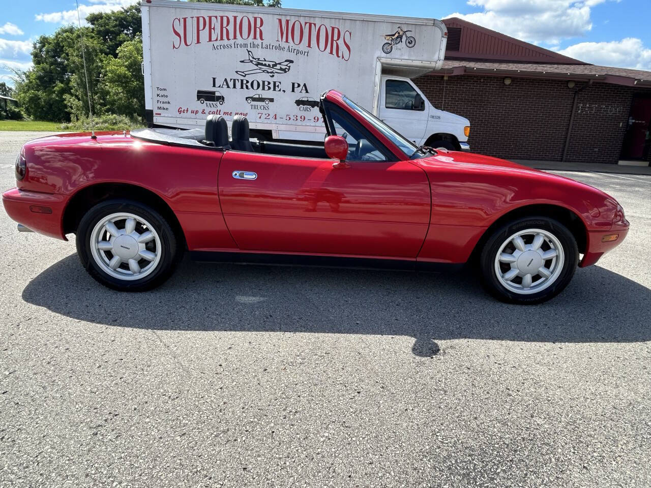 Used 1991 MAZDA MX-5 Miata RWD image 5