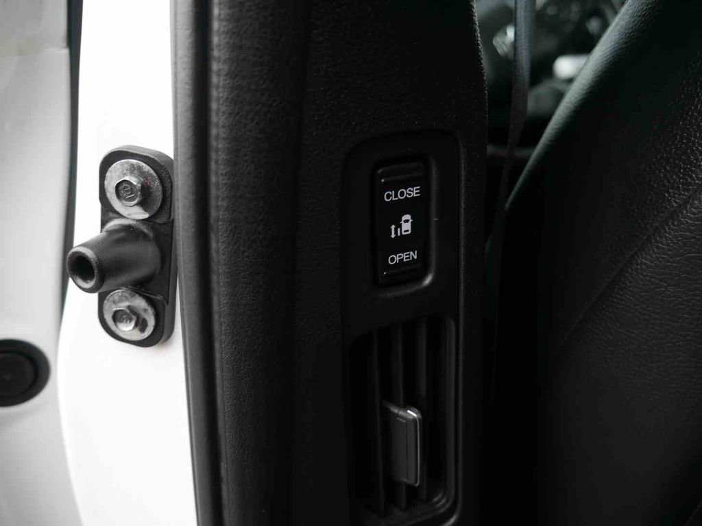 Used 2023 Honda Odyssey Sport image 17