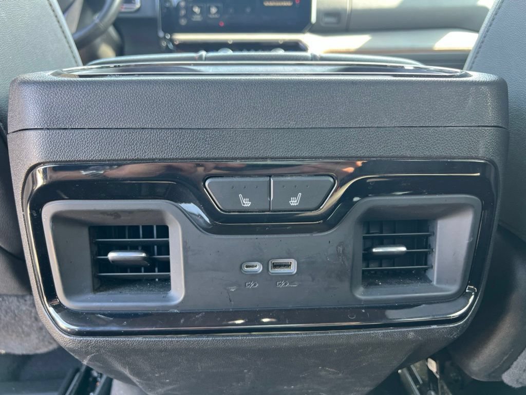 Used 2023 GMC Sierra 1500 AT4 w/ AT4 Premium Package AWD/4WD image 44