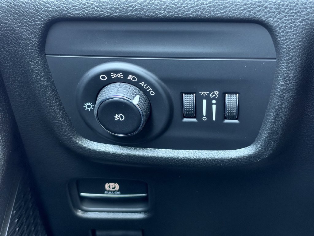 New 2027 Jeep Grand Cherokee Limited AWD/4WD image 28