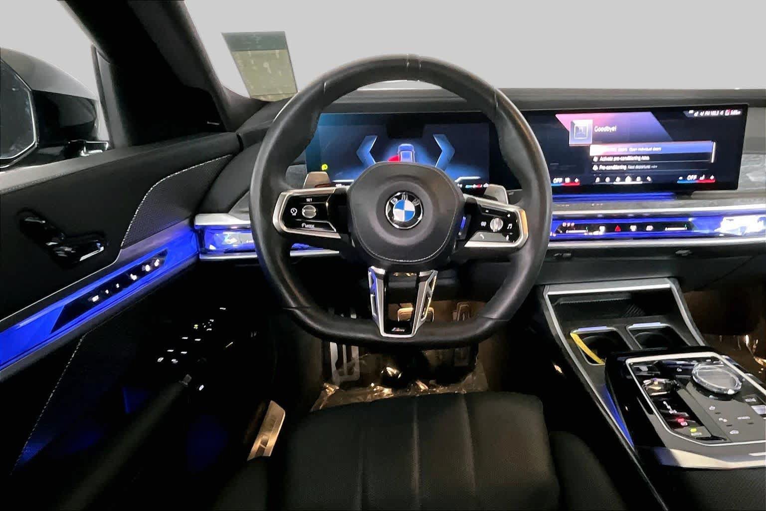 Used 2023 BMW 760i xDrive AWD/4WD image 6