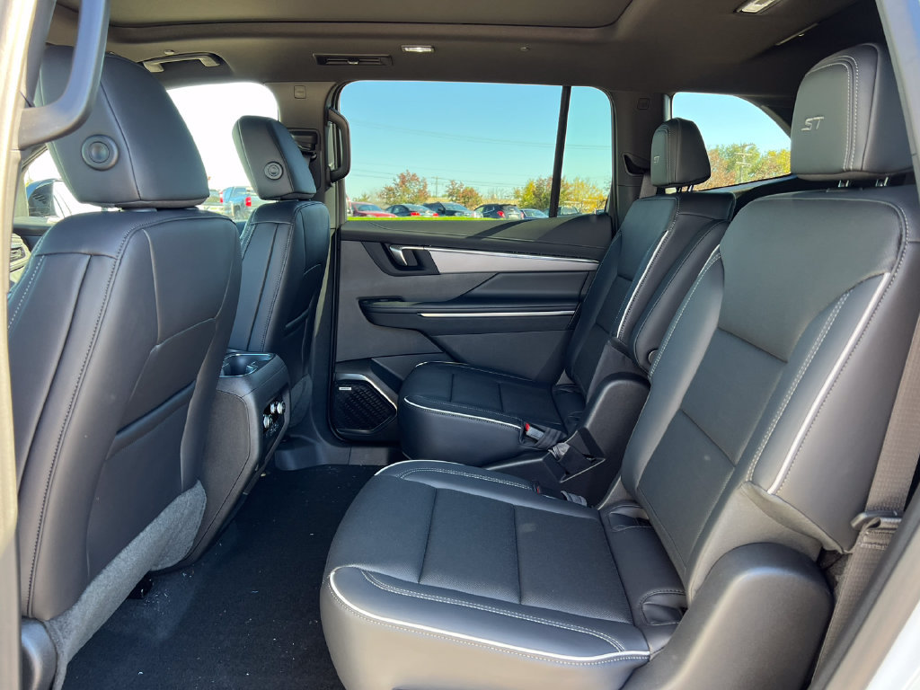 New 2027 Buick Enclave Sport Touring w/ Power Package AWD/4WD image 5