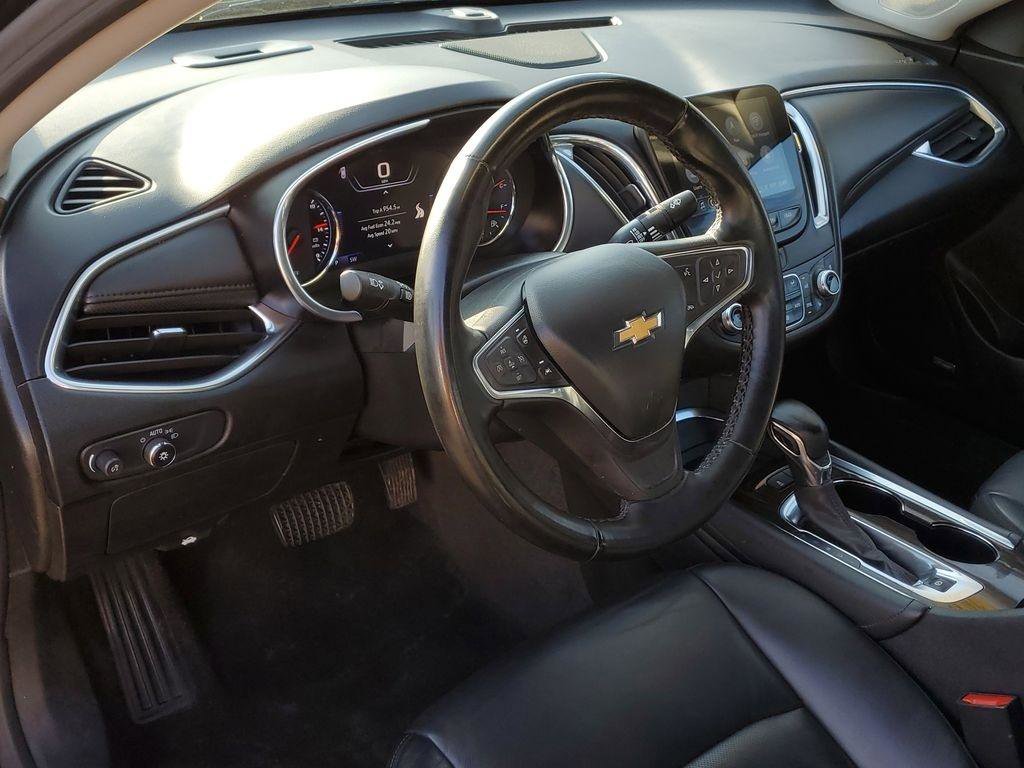 Used 2024 Chevrolet Malibu LT image 9
