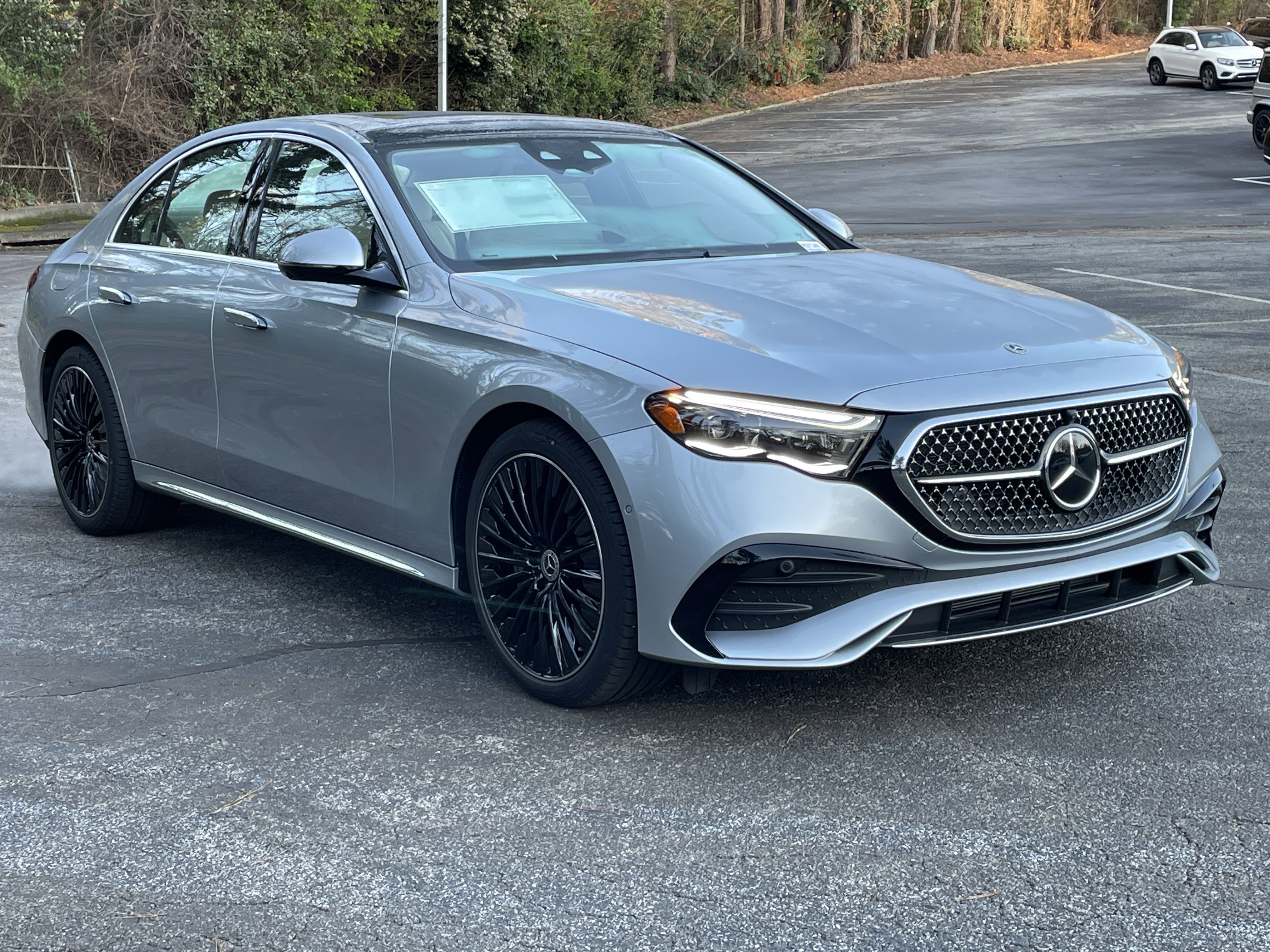 New 2026 Mercedes-Benz E 450 4MATIC Sedan image 4