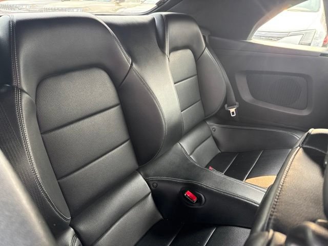 Used 2015 Ford Mustang GT Premium RWD image 25