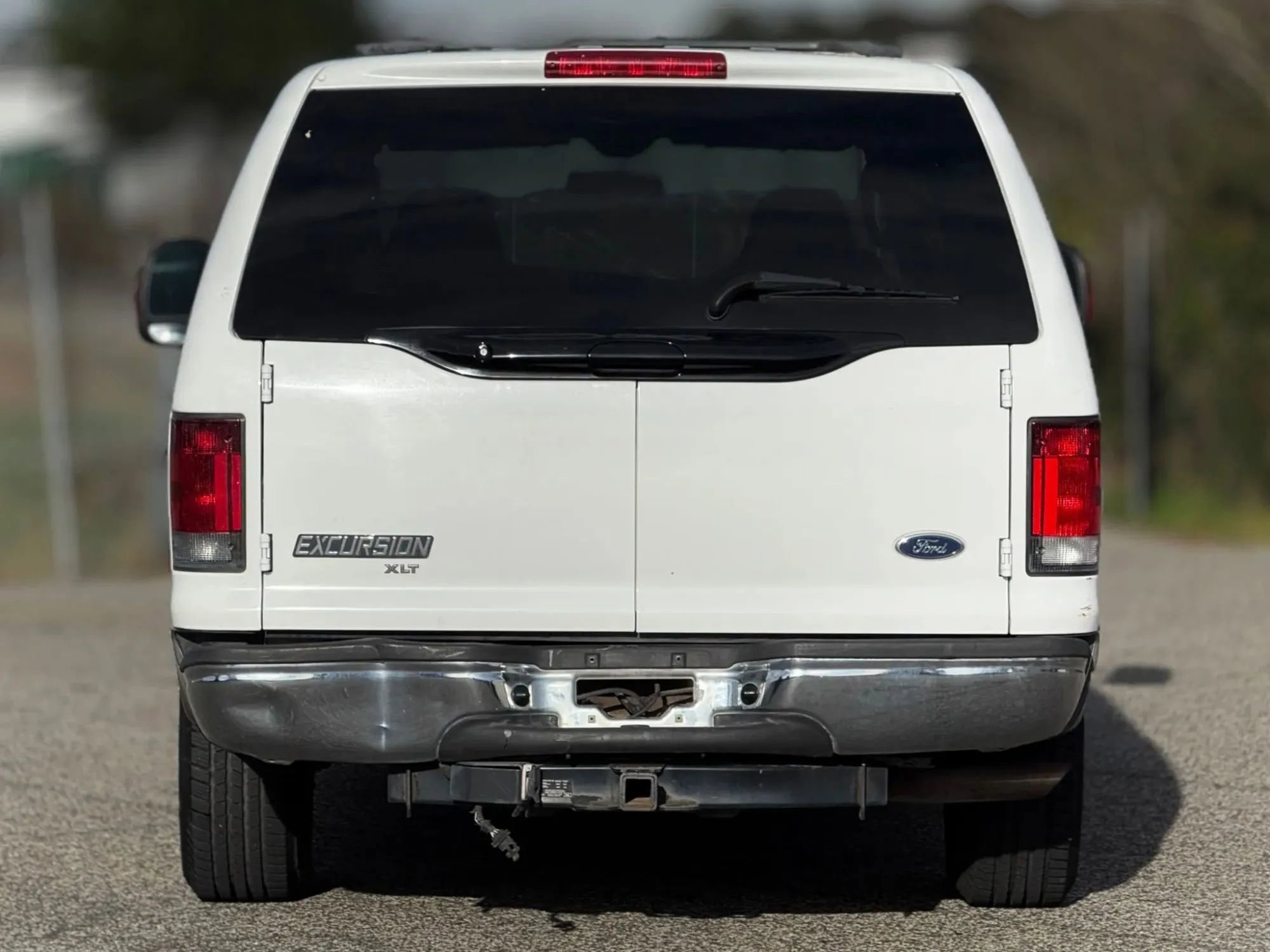 Used 2005 Ford Excursion XLS image 4