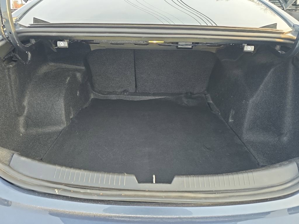 Used 2021 Chevrolet Malibu RS image 11