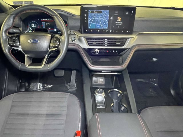 Used 2025 Ford Explorer ST-Line w/ ST-Line Street Pack AWD/4WD image 27