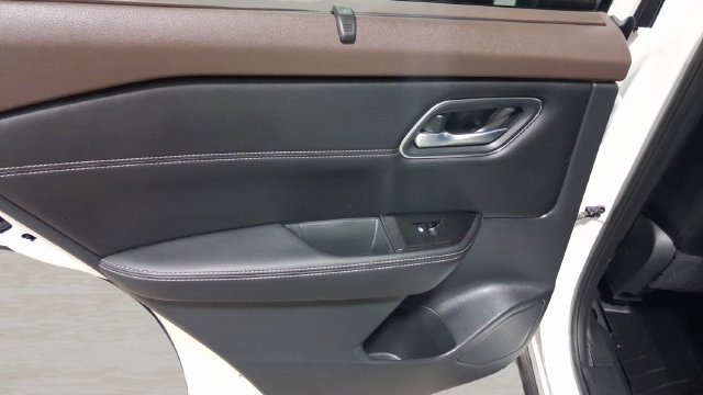 Used 2021 Nissan Rogue SV w/ Premium Package FWD image 24
