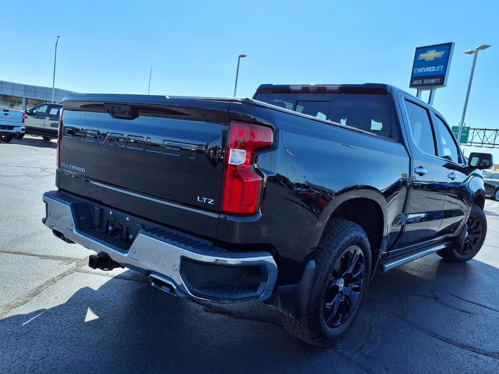 Used 2022 Chevrolet Silverado 1500 LTZ w/ LTZ Premium Package AWD/4WD image 36