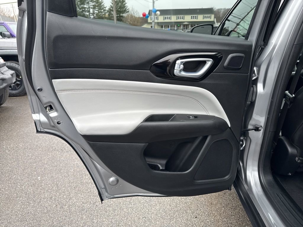 Certified 2023 Jeep Compass Limited w/ Sun and Sound Group image 24