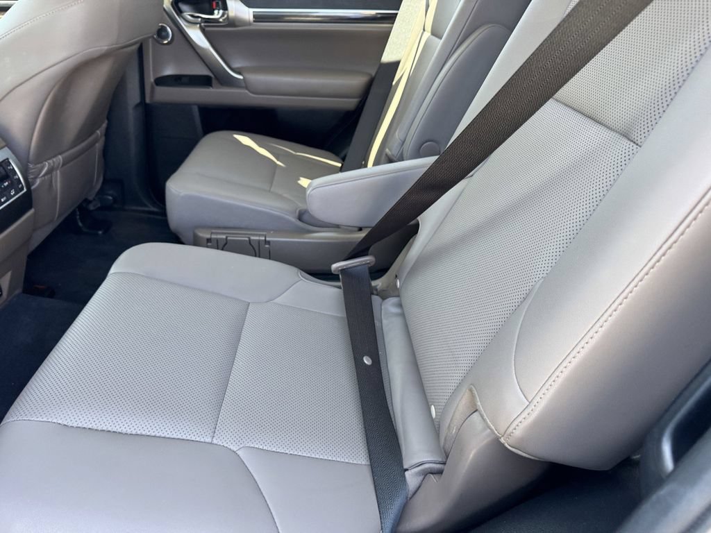 Used 2023 Lexus GX 460 Premium AWD/4WD image 13