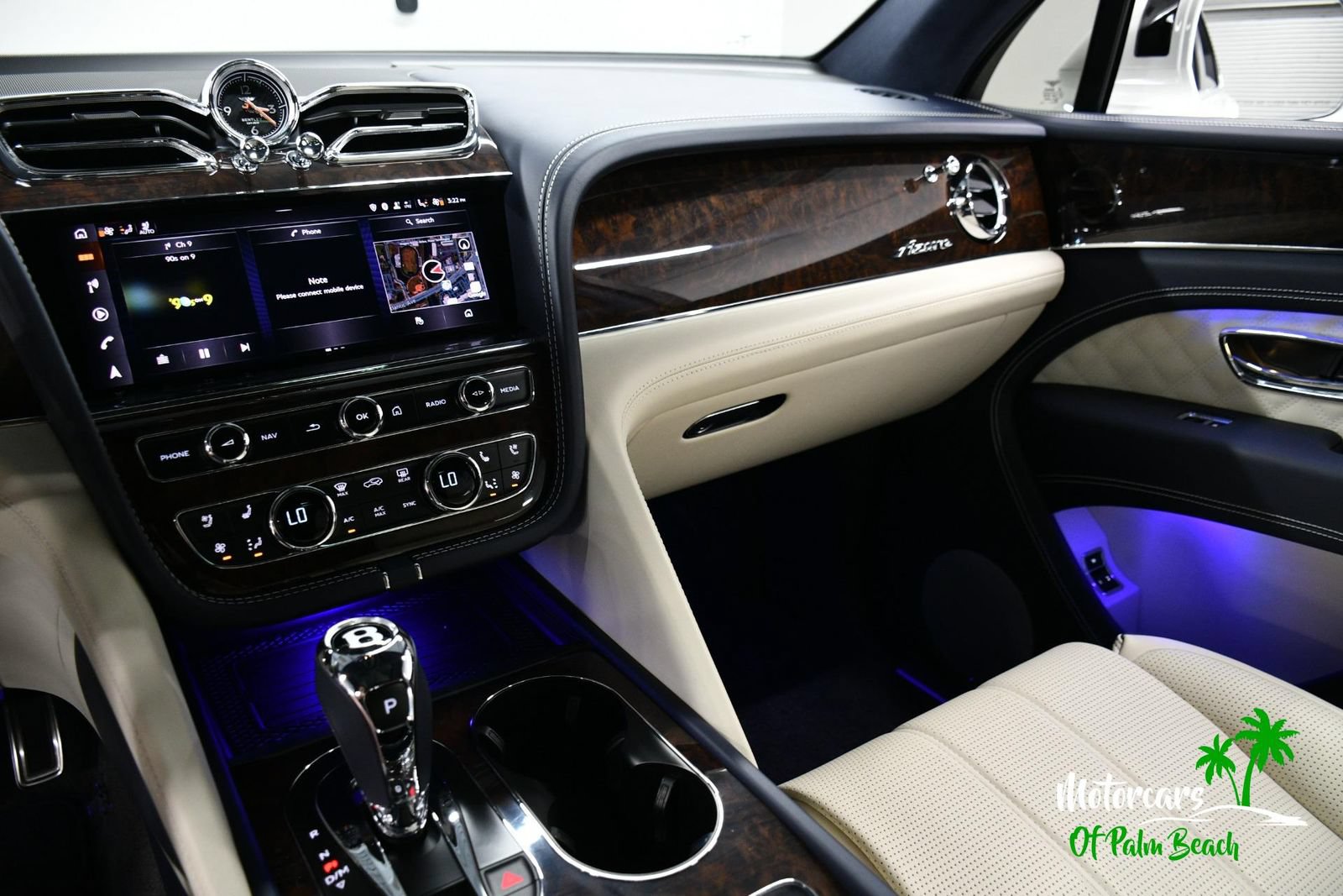 Used 2023 Bentley Bentayga AWD/4WD image 49