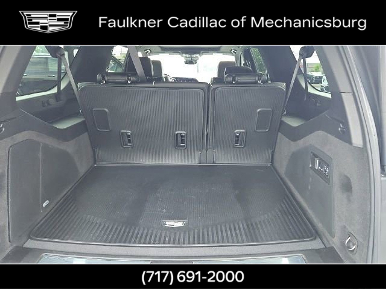 Used 2024 Cadillac Escalade ESV Premium Luxury w/ Performance Package AWD/4WD image 29