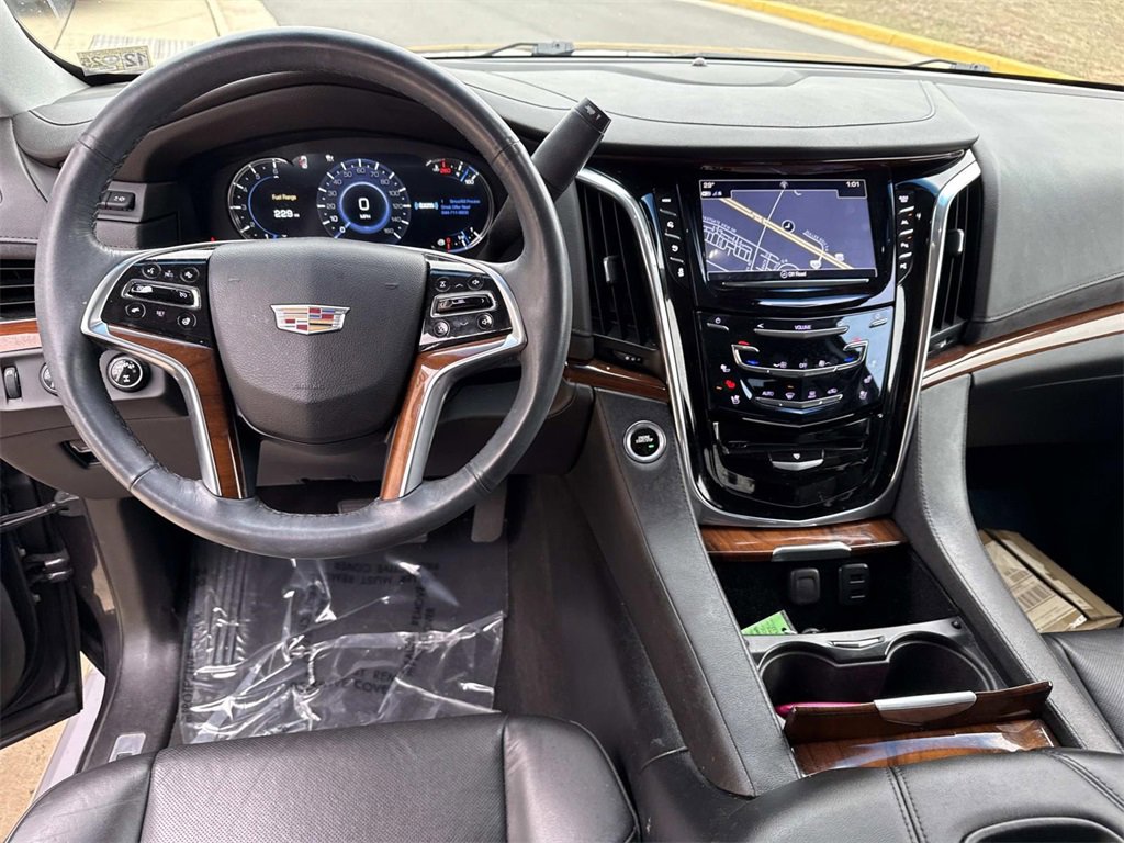 Used 2017 Cadillac Escalade Premium Luxury image 20