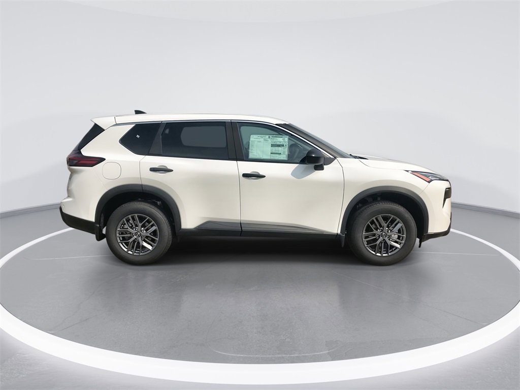 New 2026 Nissan Rogue S image 9